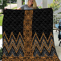 Gold Aotearoa Mangopare Kowhaiwhai and Niho Taniwha Quilt Maori New Zealand