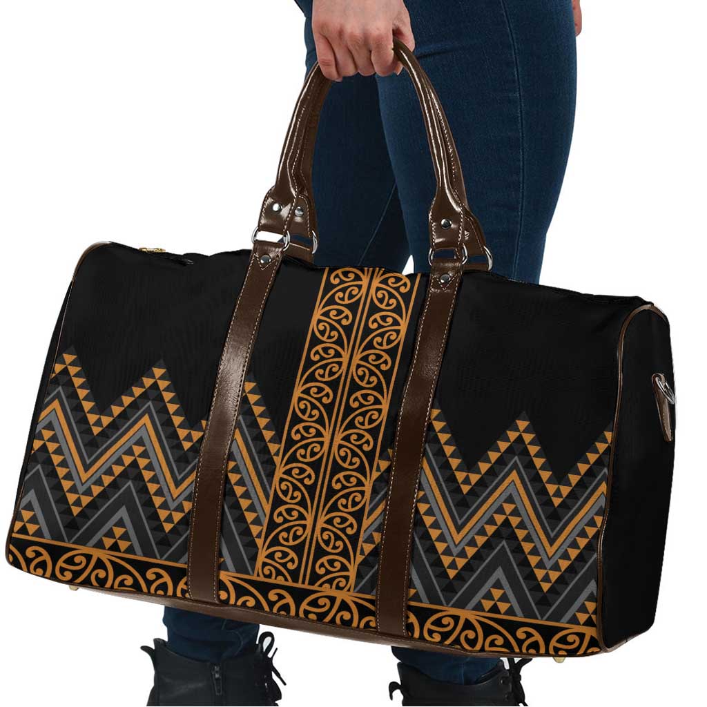 Gold Aotearoa Mangopare Kowhaiwhai Niho Taniwha Travel Bag Maori New Zealand - Aussie Hoodie