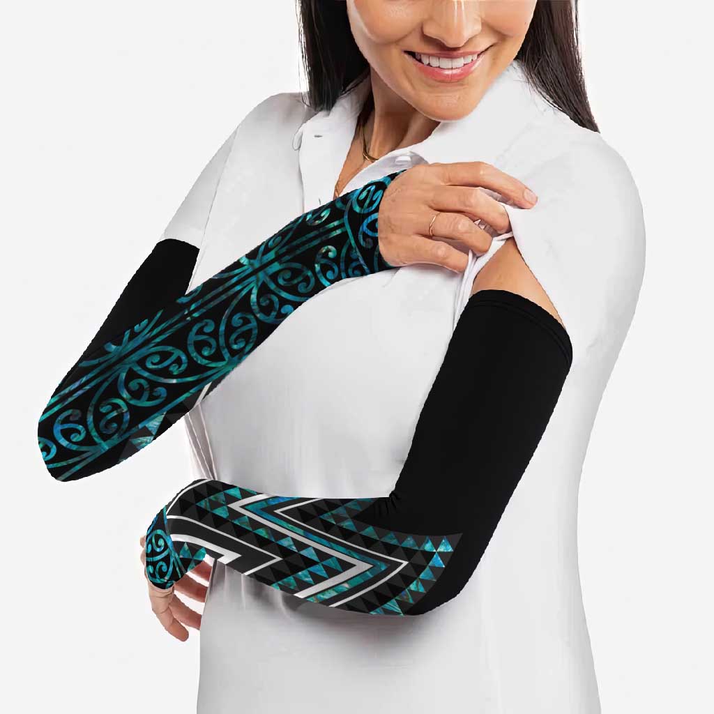 Paua Shell Aotearoa Mangopare Kowhaiwhai Niho Taniwha Arm Sleeves Maori New Zealand - Aussie Hoodie