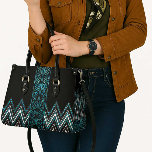 Paua Shell Aotearoa Mangopare Kowhaiwhai Niho Taniwha Leather Bag Maori New Zealand - Aussie Hoodie