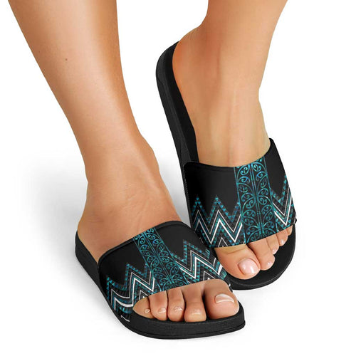 Paua Shell Aotearoa Mangopare Kowhaiwhai Niho Taniwha Slide Sandals Maori New Zealand - Aussie Hoodie