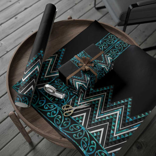 Paua Shell Aotearoa Mangopare Kowhaiwhai and Niho Taniwha Wrapping Paper Maori New Zealand - Aussie Hoodie