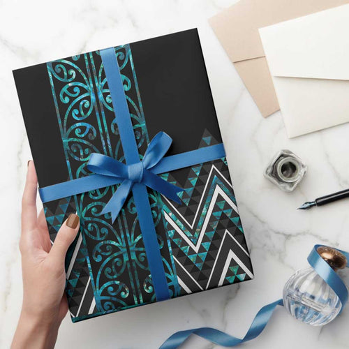 Paua Shell Aotearoa Mangopare Kowhaiwhai and Niho Taniwha Wrapping Paper Maori New Zealand - Aussie Hoodie