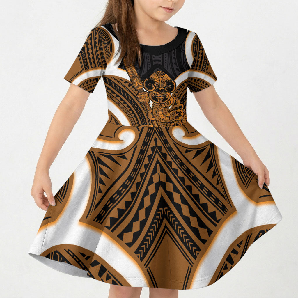Karaka Aotearoa Atua Tumatauenga Personalised Kid Short Sleeve Dress Maori God Of War Tiki With Taiaha