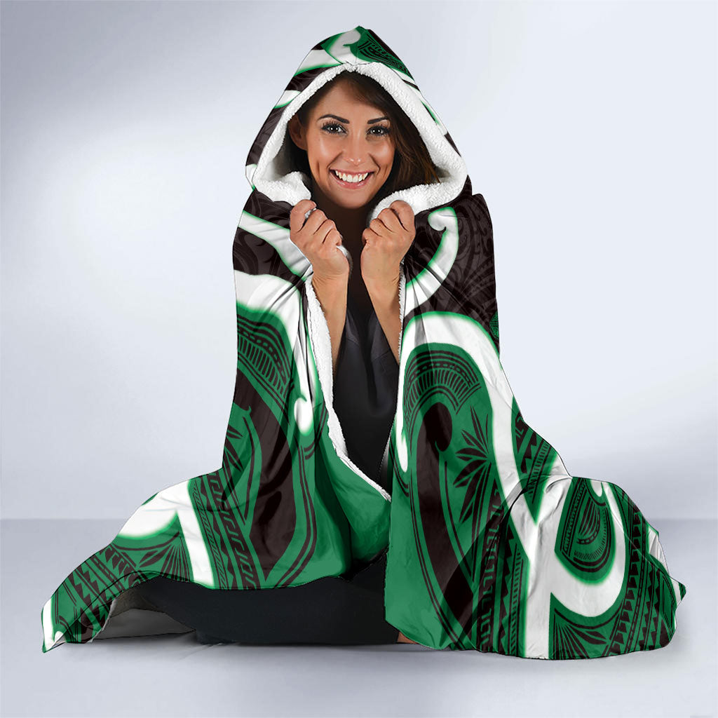Kakariki Aotearoa Atua Tumatauenga Personalised Hooded Blanket Maori God Of War Tiki With Taiaha