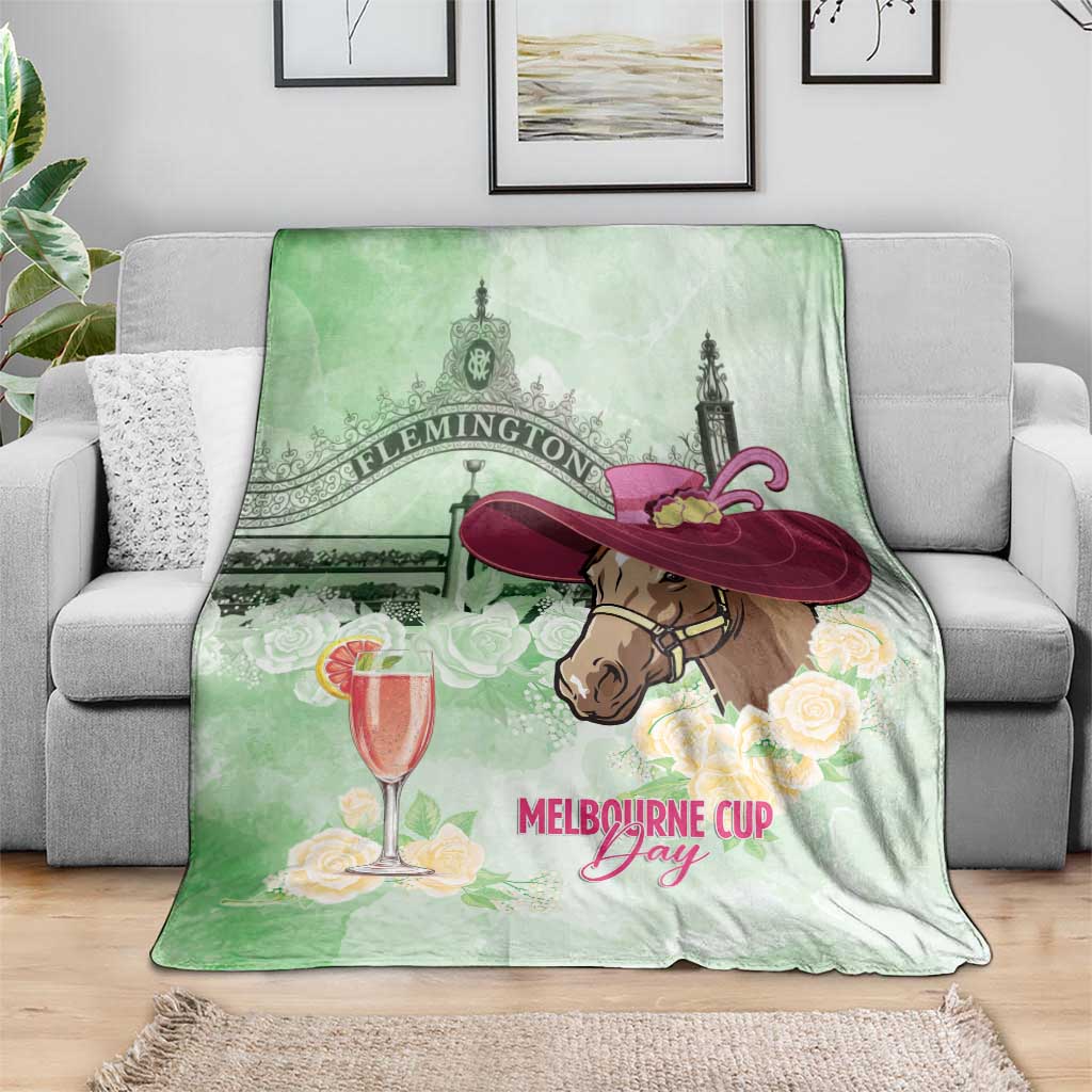 Australia Cup Melbourne Horse Racing Blanket Hats Heels & Horseshoes Yellow Roses - Aussie Hoodie