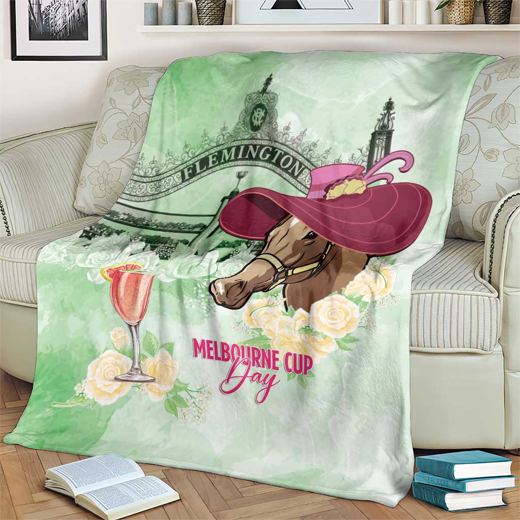 Australia Cup Melbourne Horse Racing Blanket Hats Heels & Horseshoes Yellow Roses - Aussie Hoodie