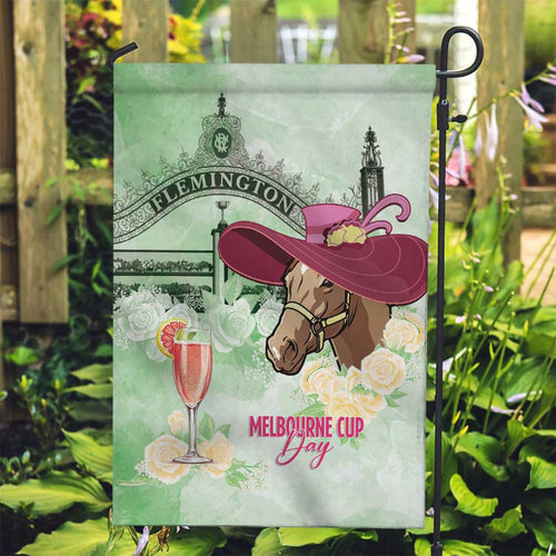 Australia Cup Melbourne Horse Racing Garden Flag Hats Heels & Horseshoes Yellow Roses - Aussie Hoodie