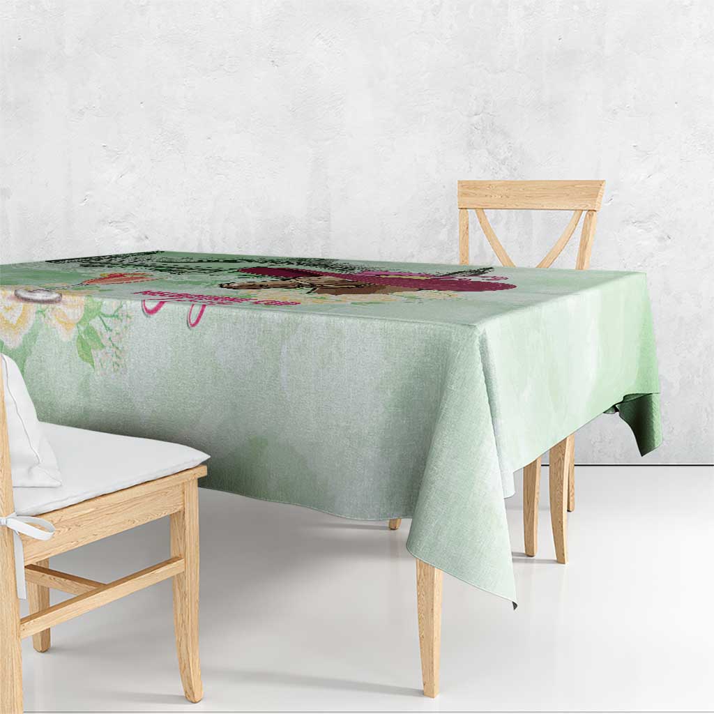 Australia Cup Melbourne Horse Racing Tablecloth Hats Heels & Horseshoes Yellow Roses - Aussie Hoodie