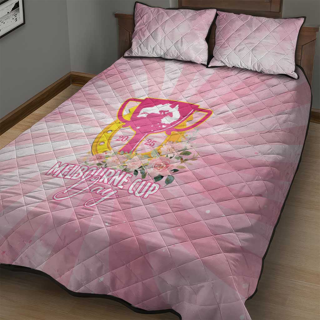 Australia Cup Melbourne Horse Racing Quilt Bed Set 2025 Champion Trophy With Horseshoe - Aussie Hoodie