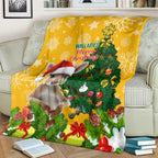 personalised-wallabies-rugby-christmas-blanket-merry-xmas-with-australian-kangaroo