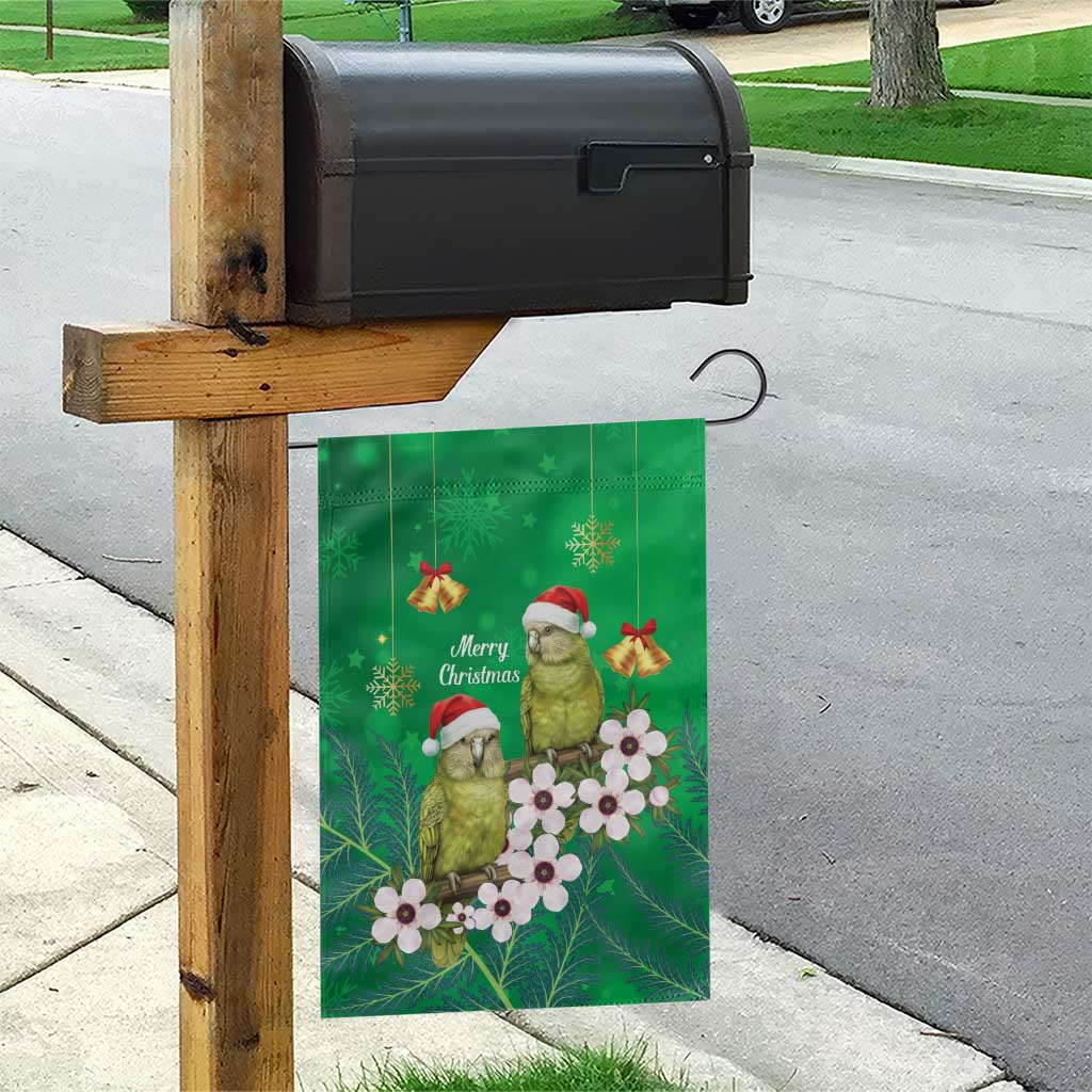 New Zealand Kakapo Christmas Garden Flag Owl Parrot Santa Sliver Fern Manuka - Green - Aussie Hoodie