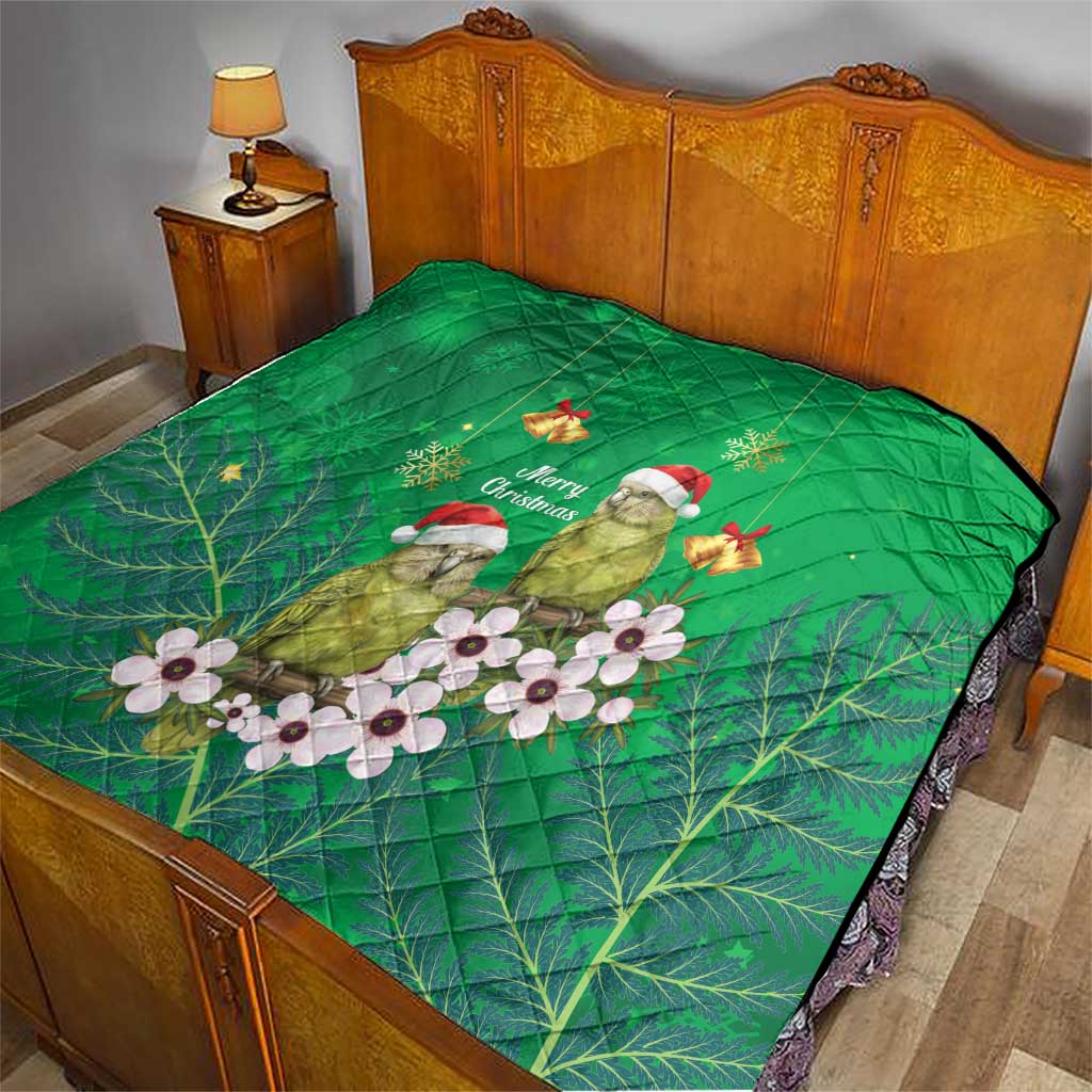 New Zealand Kakapo Christmas Quilt Owl Parrot Santa Sliver Fern Manuka - Green - Aussie Hoodie