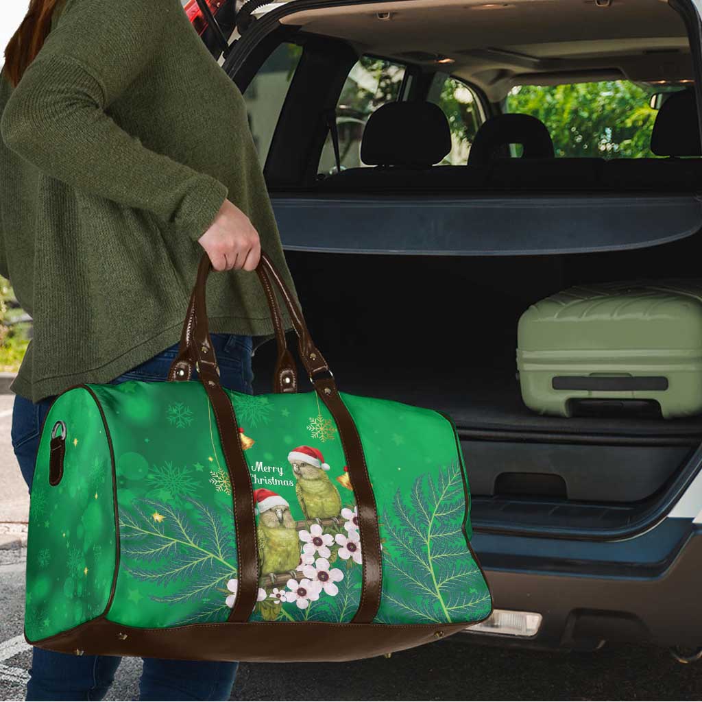 New Zealand Kakapo Christmas Travel Bag Owl Parrot Santa Sliver Fern Manuka - Green - Aussie Hoodie