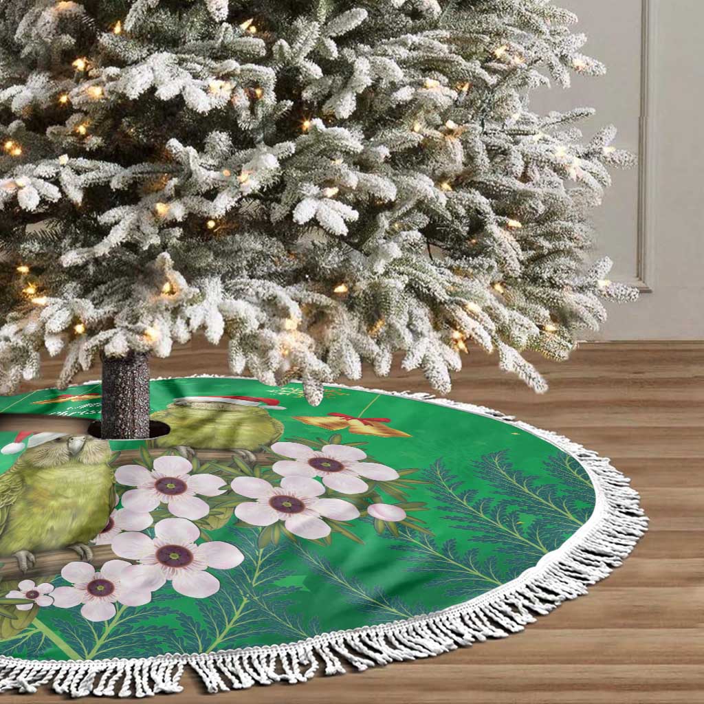 New Zealand Kakapo Christmas Tree Skirt Owl Parrot Santa Sliver Fern Manuka - Green - Aussie Hoodie