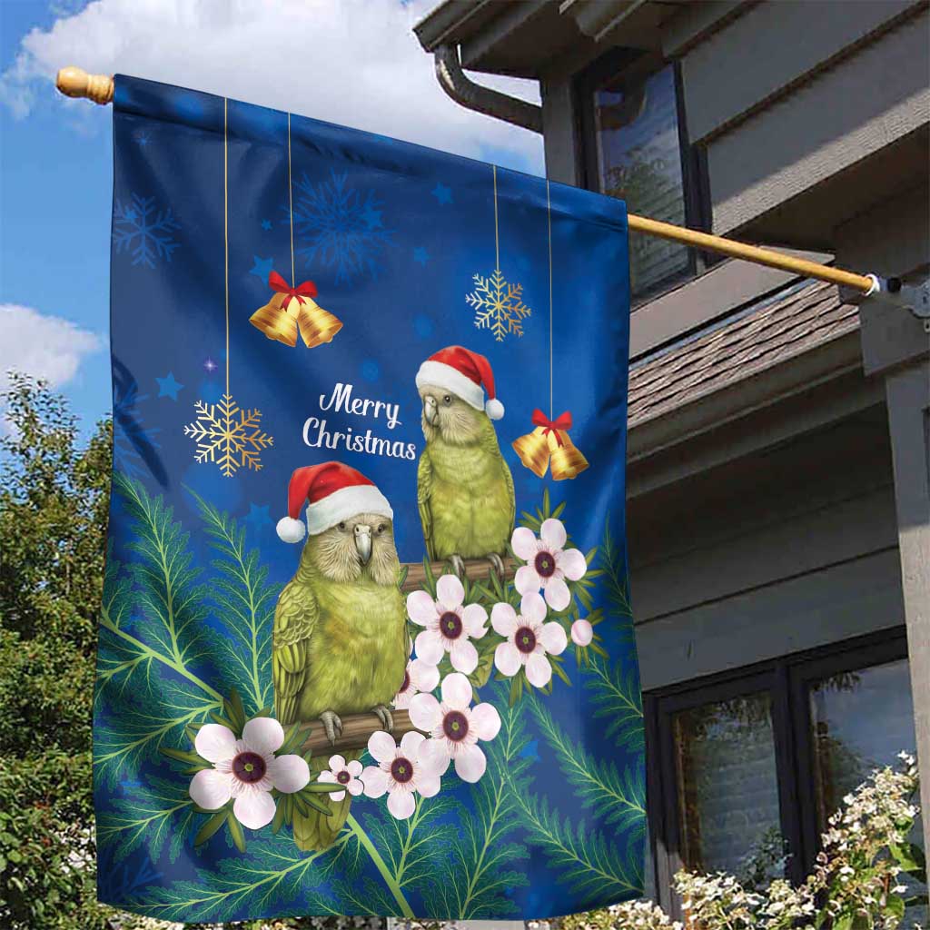 New Zealand Kakapo Christmas Garden Flag Owl Parrot Santa Sliver Fern Manuka - Blue - Aussie Hoodie