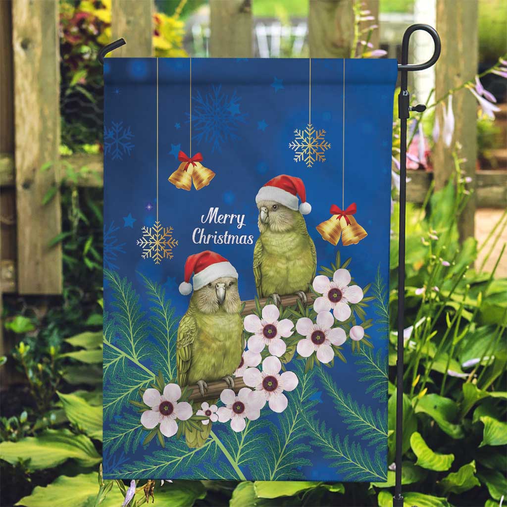 New Zealand Kakapo Christmas Garden Flag Owl Parrot Santa Sliver Fern Manuka - Blue - Aussie Hoodie