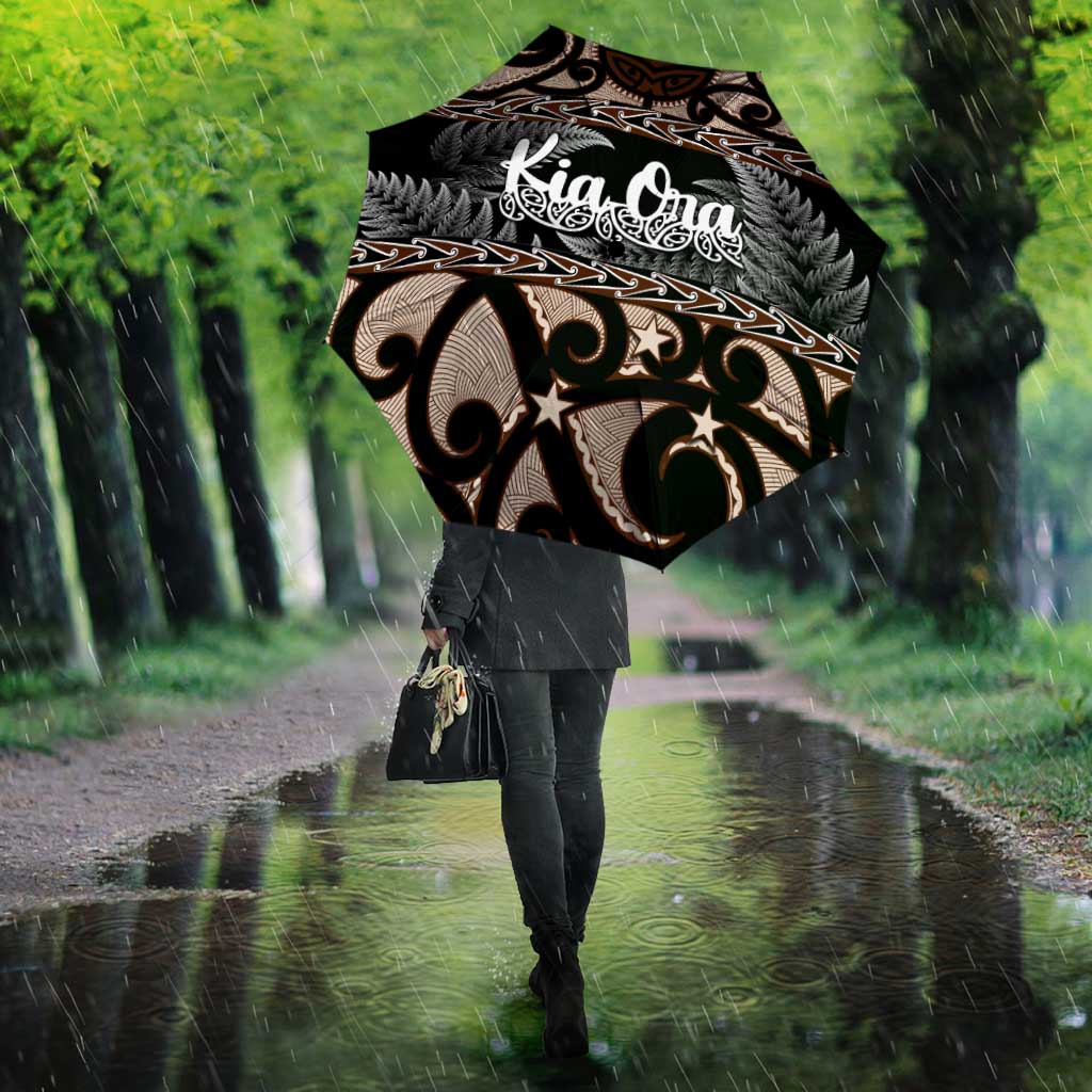 Kia Ora New Zealand Umbrella Aotearoa Proud Maori Silver Fern - Aussie Hoodie