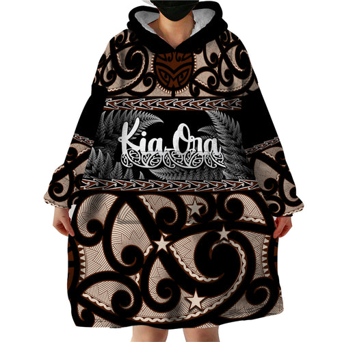 kia-ora-new-zealand-wearable-blanket-hoodie-aotearoa-proud-maori-with-silver-fern