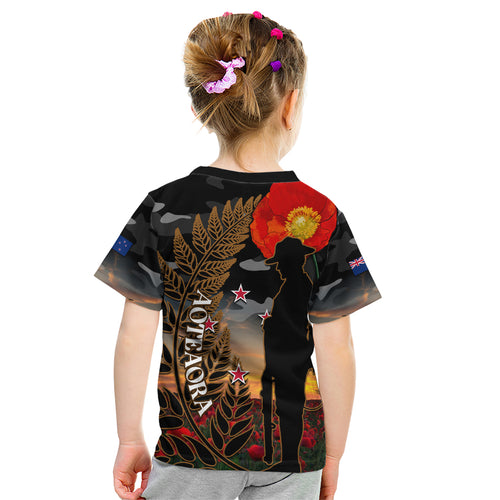 new-zealand-anzac-day-kid-t-shirt-lest-we-forget-silver-fern-with-camouflage