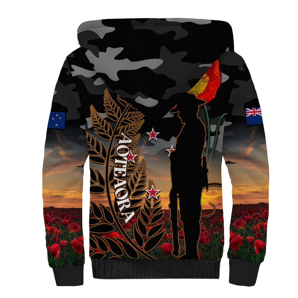 new-zealand-anzac-day-sherpa-hoodie-lest-we-forget-silver-fern-with-camouflage