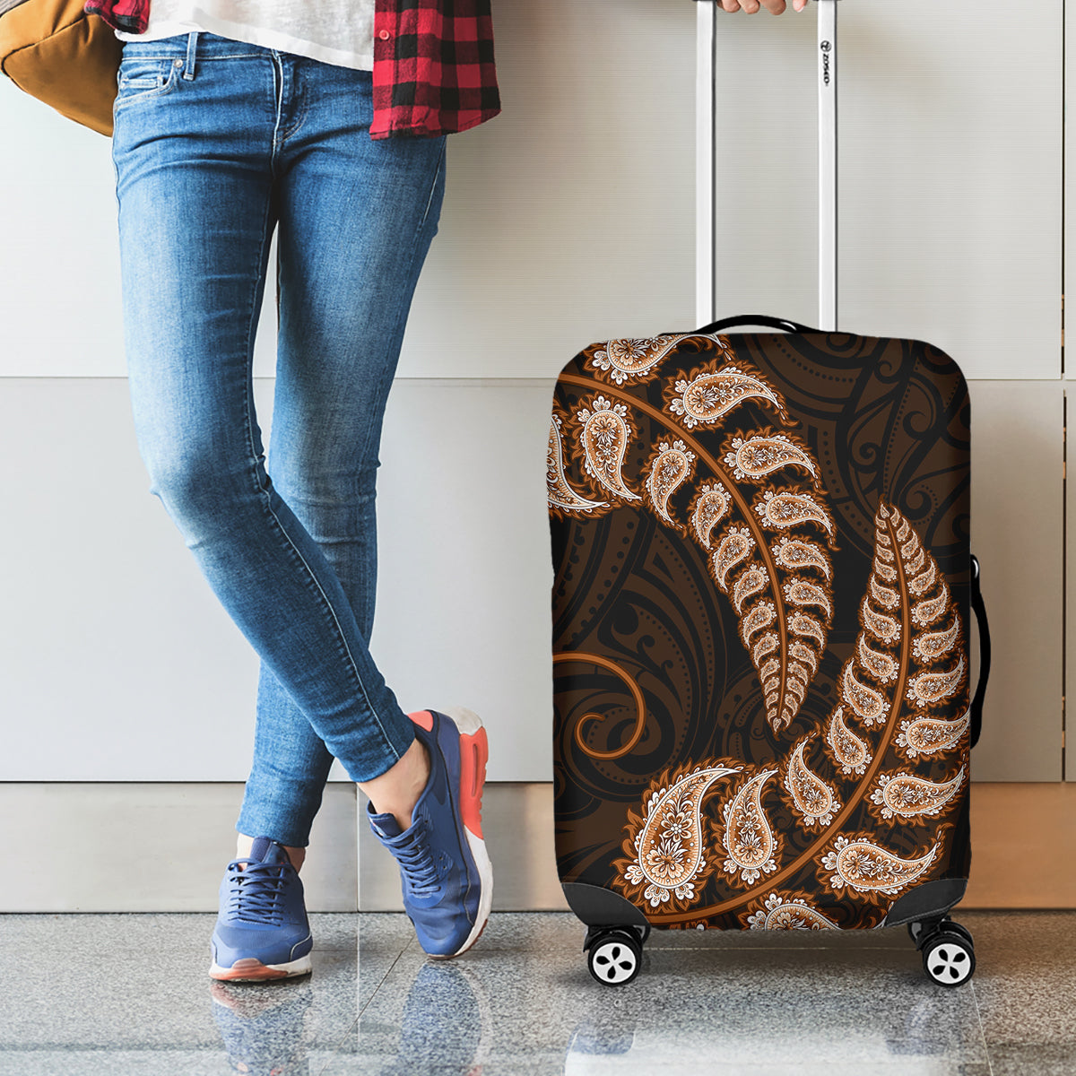 brown-new-zealand-paisley-silver-fern-luggage-cover-aotearoa-maori