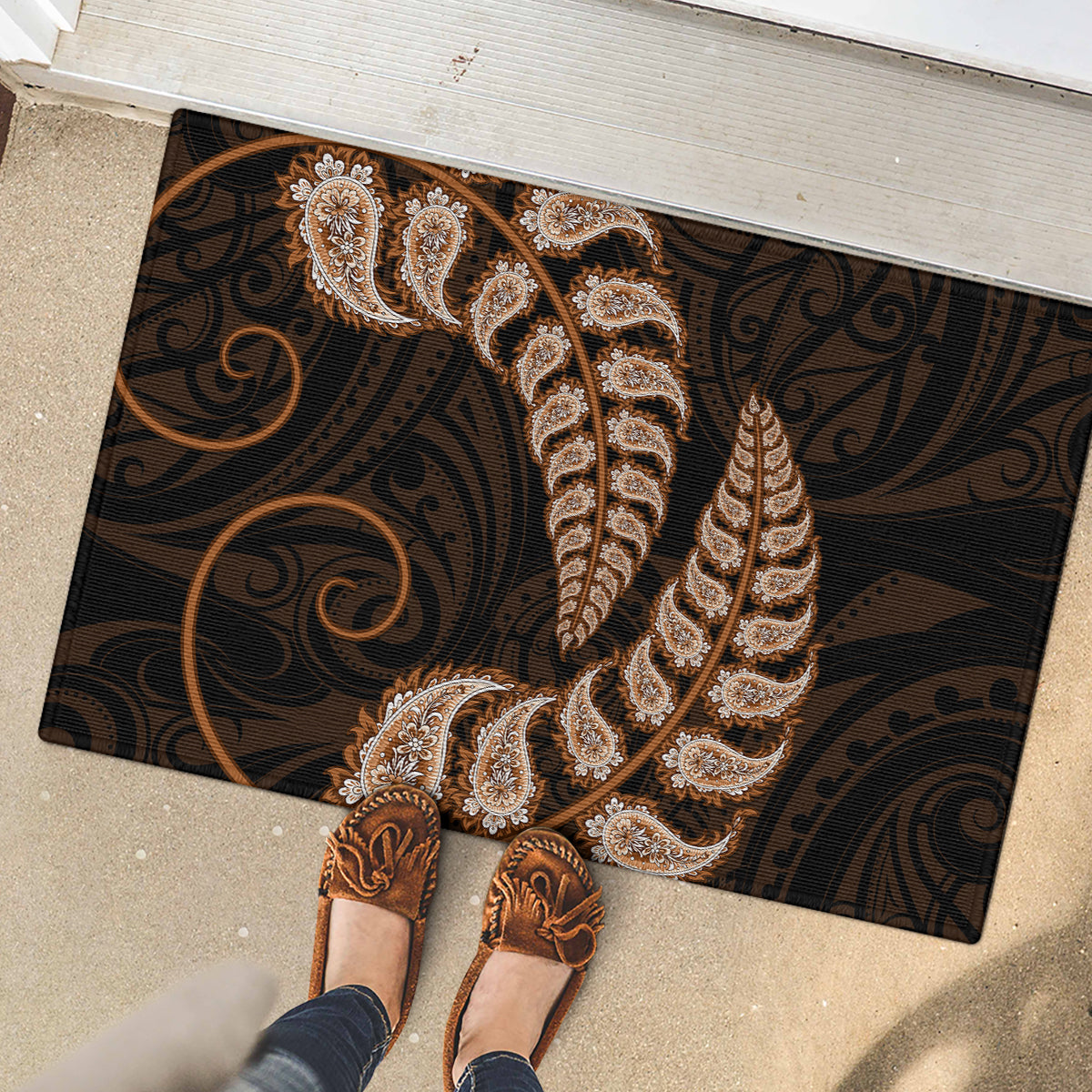 brown-new-zealand-paisley-silver-fern-rubber-doormat-aotearoa-maori