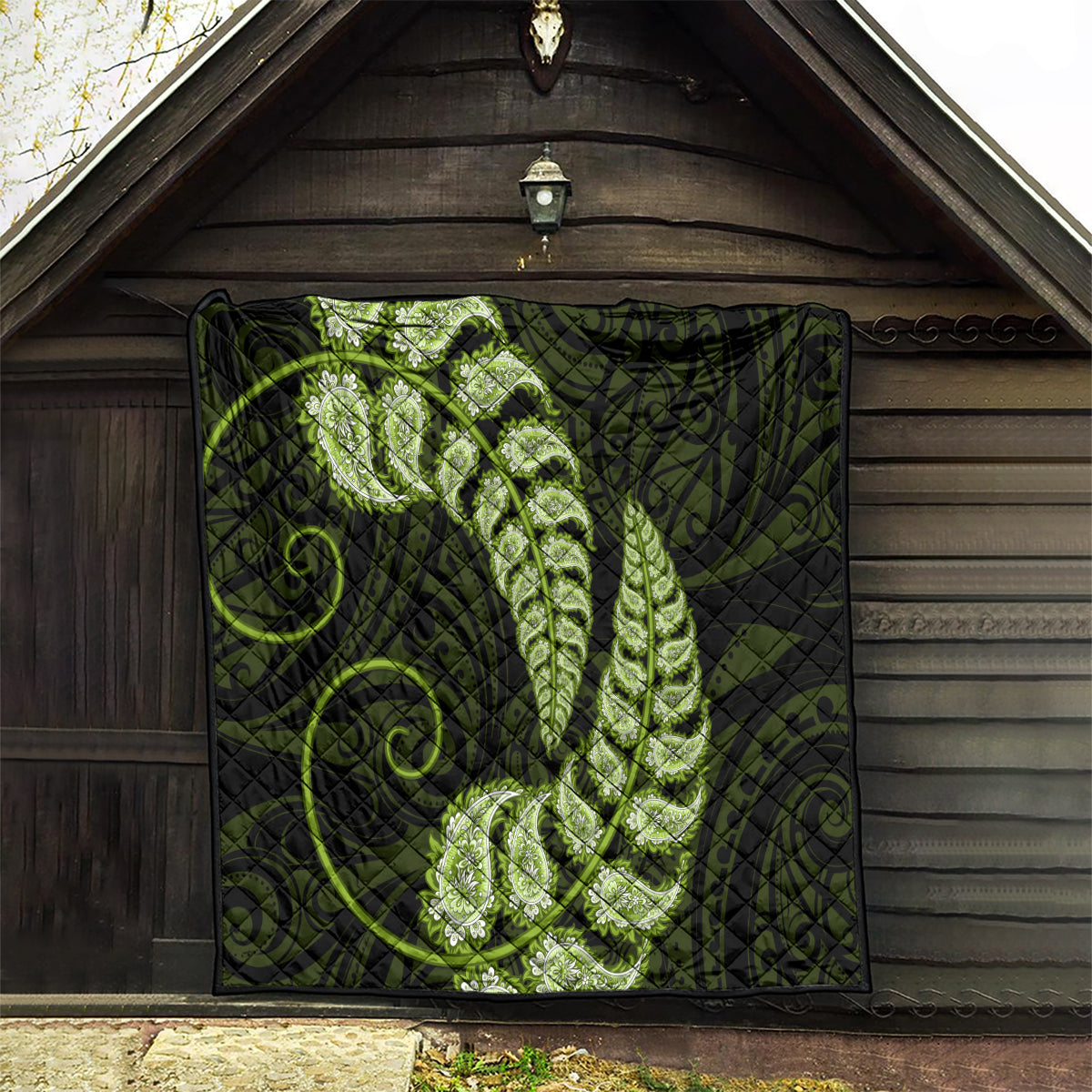 green-new-zealand-paisley-silver-fern-quilt-aotearoa-maori