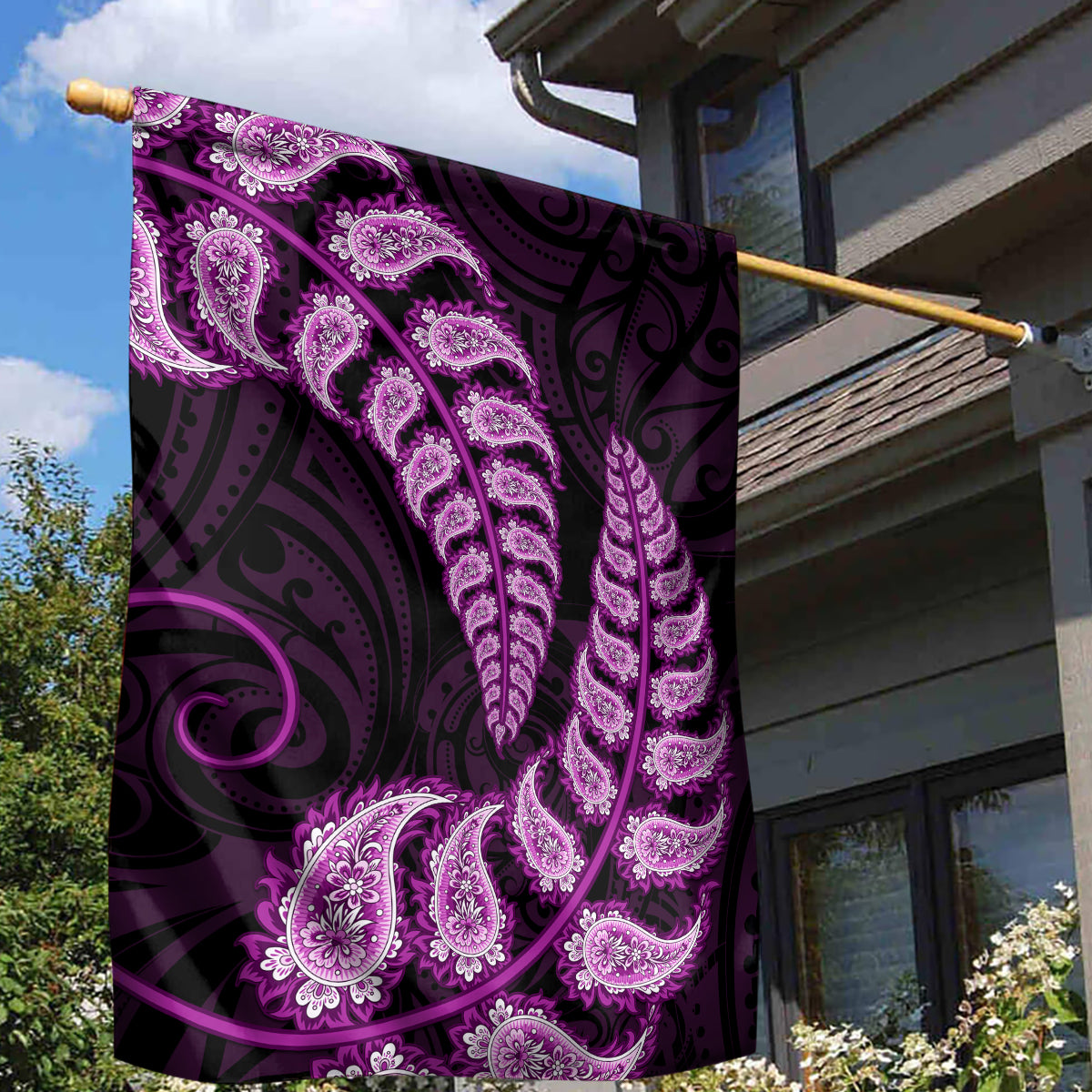 purple-new-zealand-paisley-silver-fern-garden-flag-aotearoa-maori