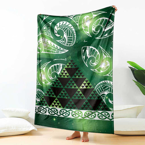 Matariki New Zealand Blanket NZ Niho Taniwha Maori New Year Green Galaxy