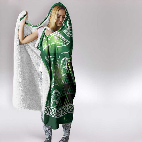 Matariki New Zealand Hooded Blanket NZ Niho Taniwha Maori New Year Green Galaxy