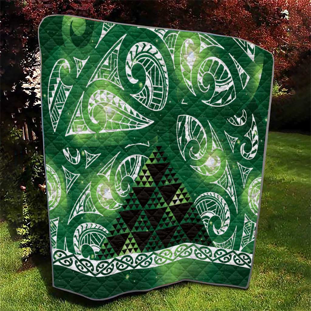 Matariki New Zealand Quilt NZ Niho Taniwha Maori New Year Green Galaxy