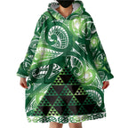 Matariki New Zealand Wearable Blanket Hoodie NZ Niho Taniwha Maori New Year Green Galaxy