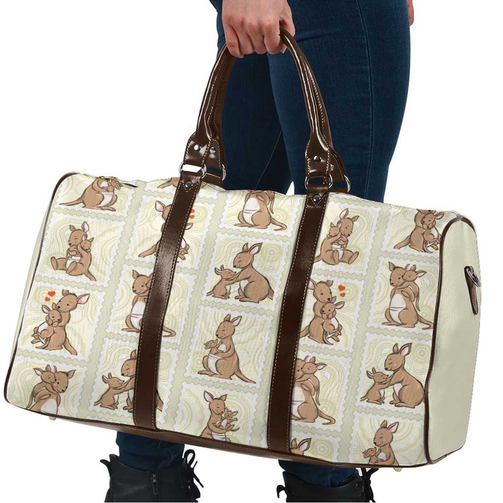 Kangaroo Australia Mother's Day Travel Bag Mum and Joey Memory Aboriginal Stamp Seamless Style