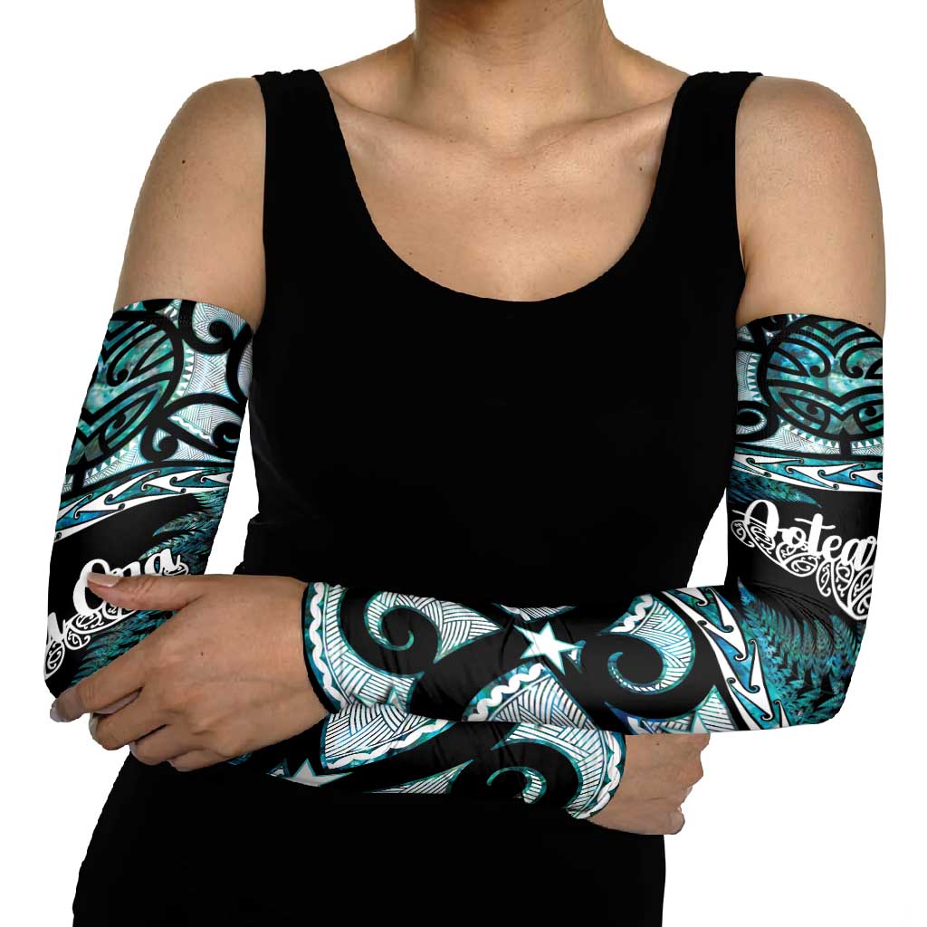 Kia Ora New Zealand Arm Sleeves Aotearoa Proud Maori Paua Shell Silver Fern - Aussie Hoodie