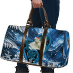 Sulphur-crested Cockatoo New Zealand Christmas In July Travel Bag NZ Aroha Koru Fern Marble Vibes