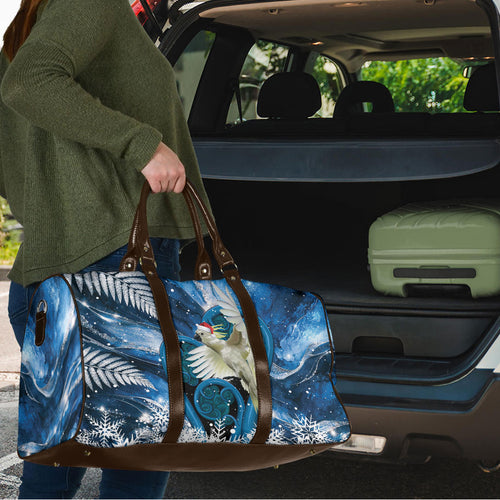 Sulphur-crested Cockatoo New Zealand Christmas In July Travel Bag NZ Aroha Koru Fern Marble Vibes