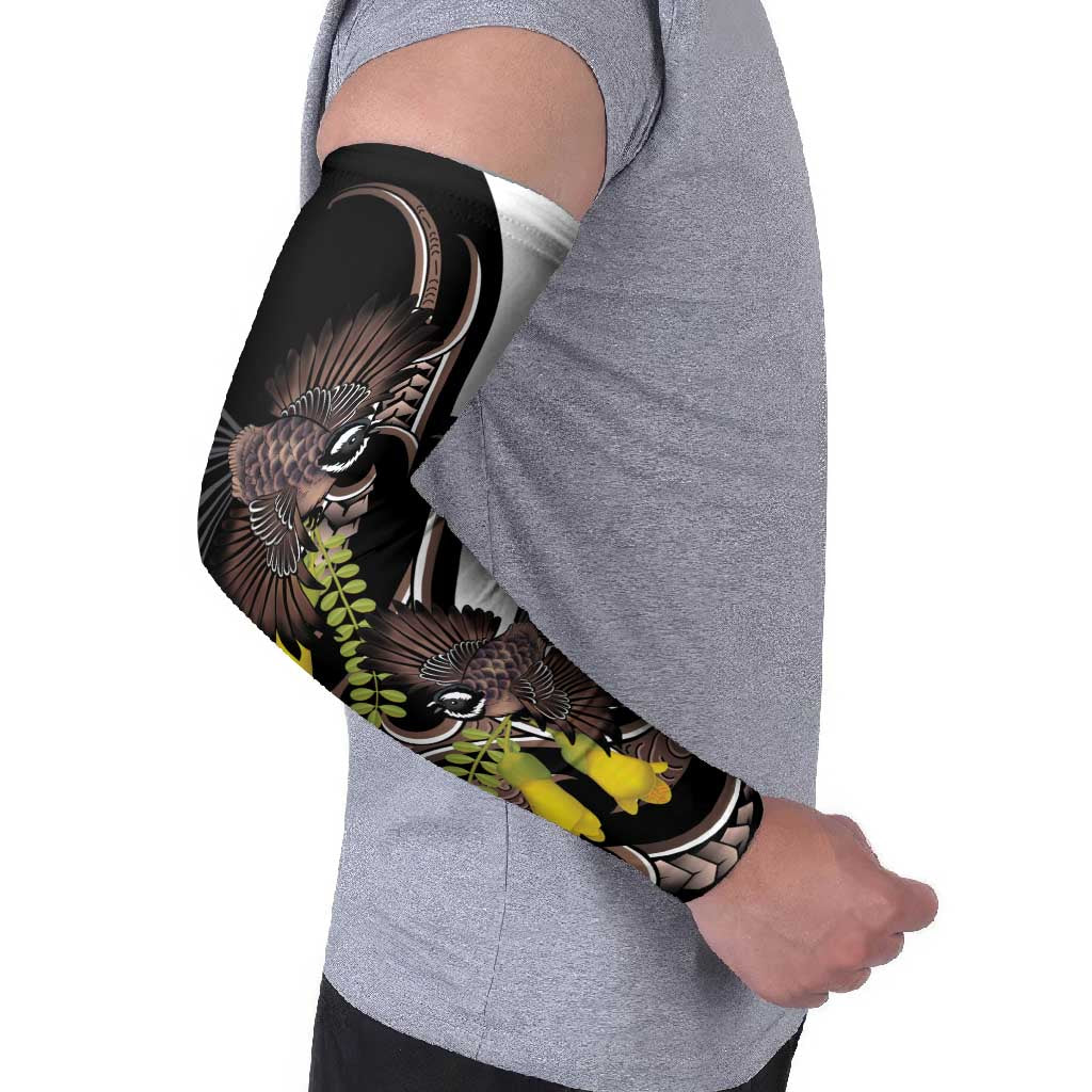 New Zealand Valentines Day Arm Sleeves Piwakawaka Lovers Maori Koru Tattoo - Aussie Hoodie