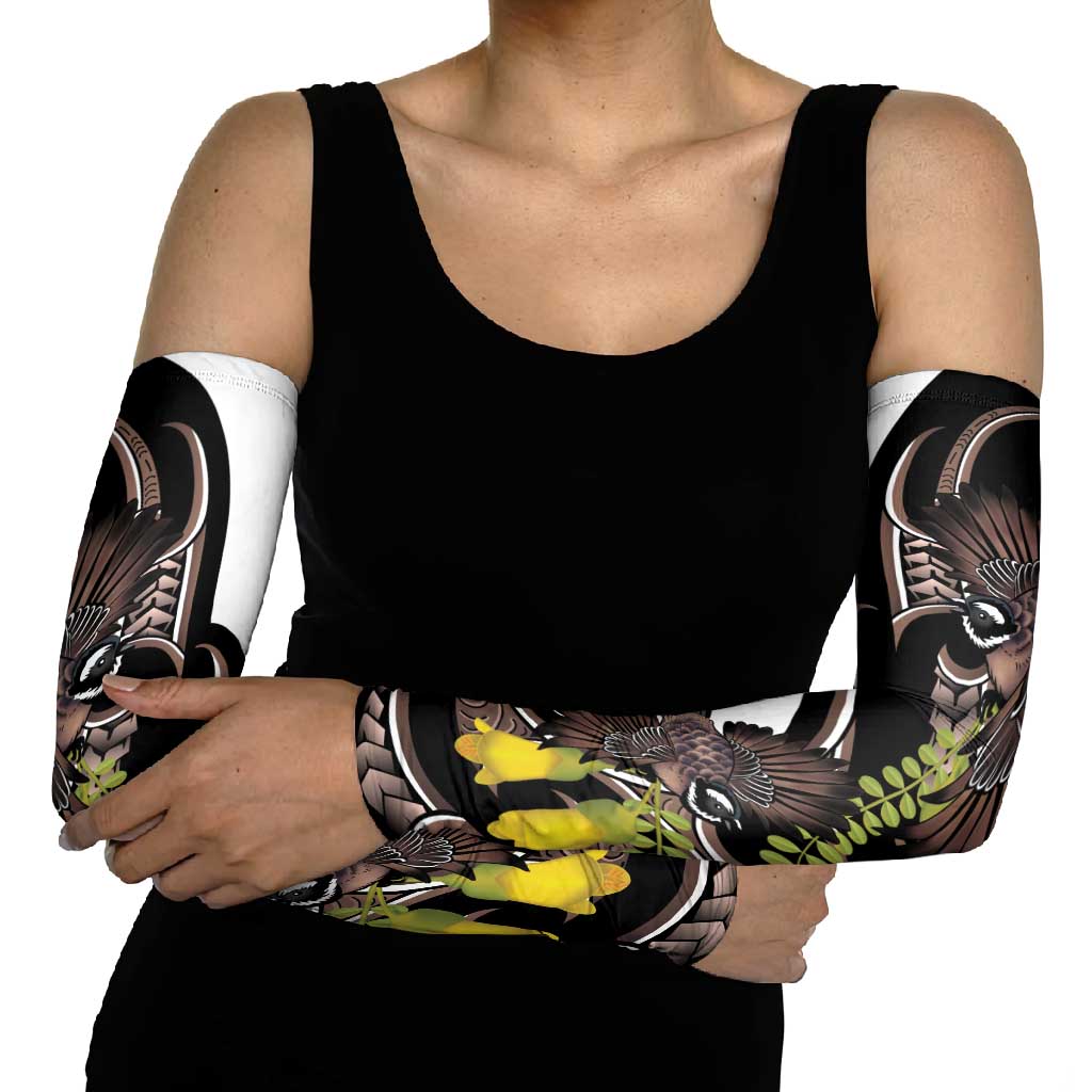 New Zealand Valentines Day Arm Sleeves Piwakawaka Lovers Maori Koru Tattoo - Aussie Hoodie