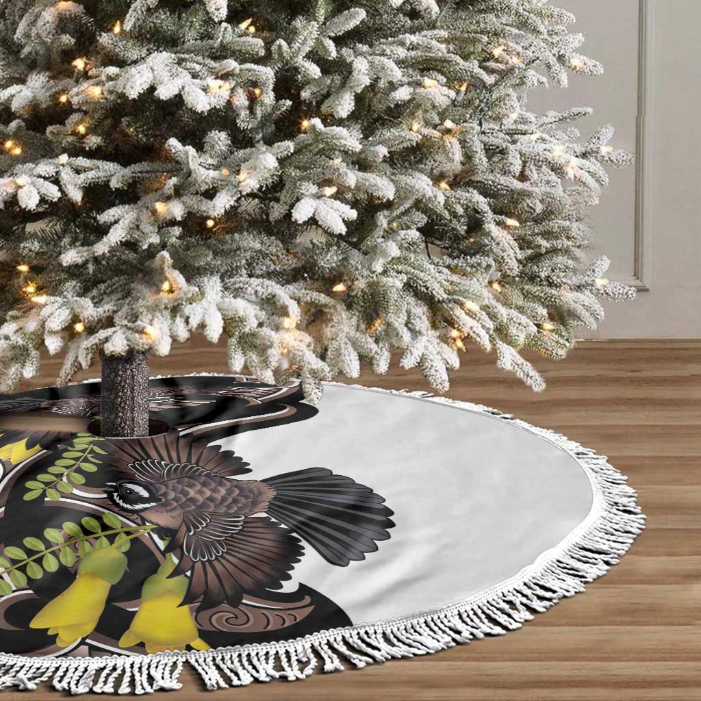 New Zealand Valentines Day Tree Skirt Piwakawaka Lovers Maori Koru Tattoo - Aussie Hoodie