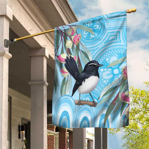 Willie wagtail Australia Garden Flag Eucalyptus Blossoms Aboriginal Art - Aussie Hoodie