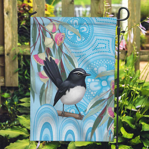 Willie wagtail Australia Garden Flag Eucalyptus Blossoms Aboriginal Art - Aussie Hoodie
