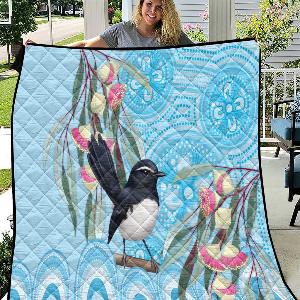 Willie wagtail Australia Quilt Eucalyptus Blossoms Aboriginal Art - Aussie Hoodie
