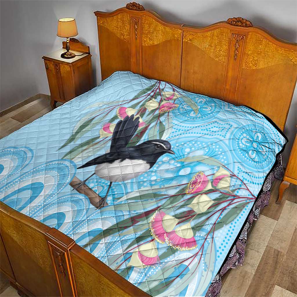 Willie wagtail Australia Quilt Eucalyptus Blossoms Aboriginal Art - Aussie Hoodie