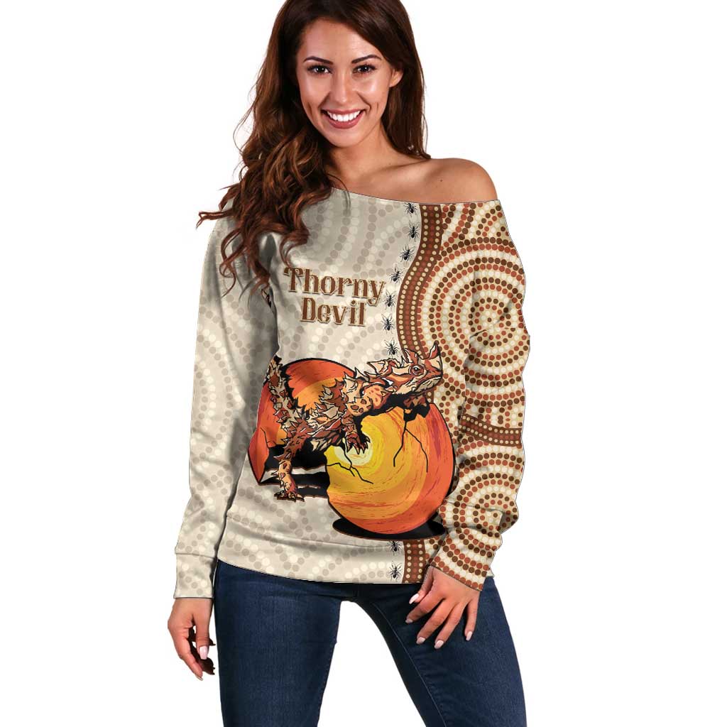 Thorny Devil Australia Off Shoulder Sweater Baby Moloch Horridus With Ants - Aboriginal Art