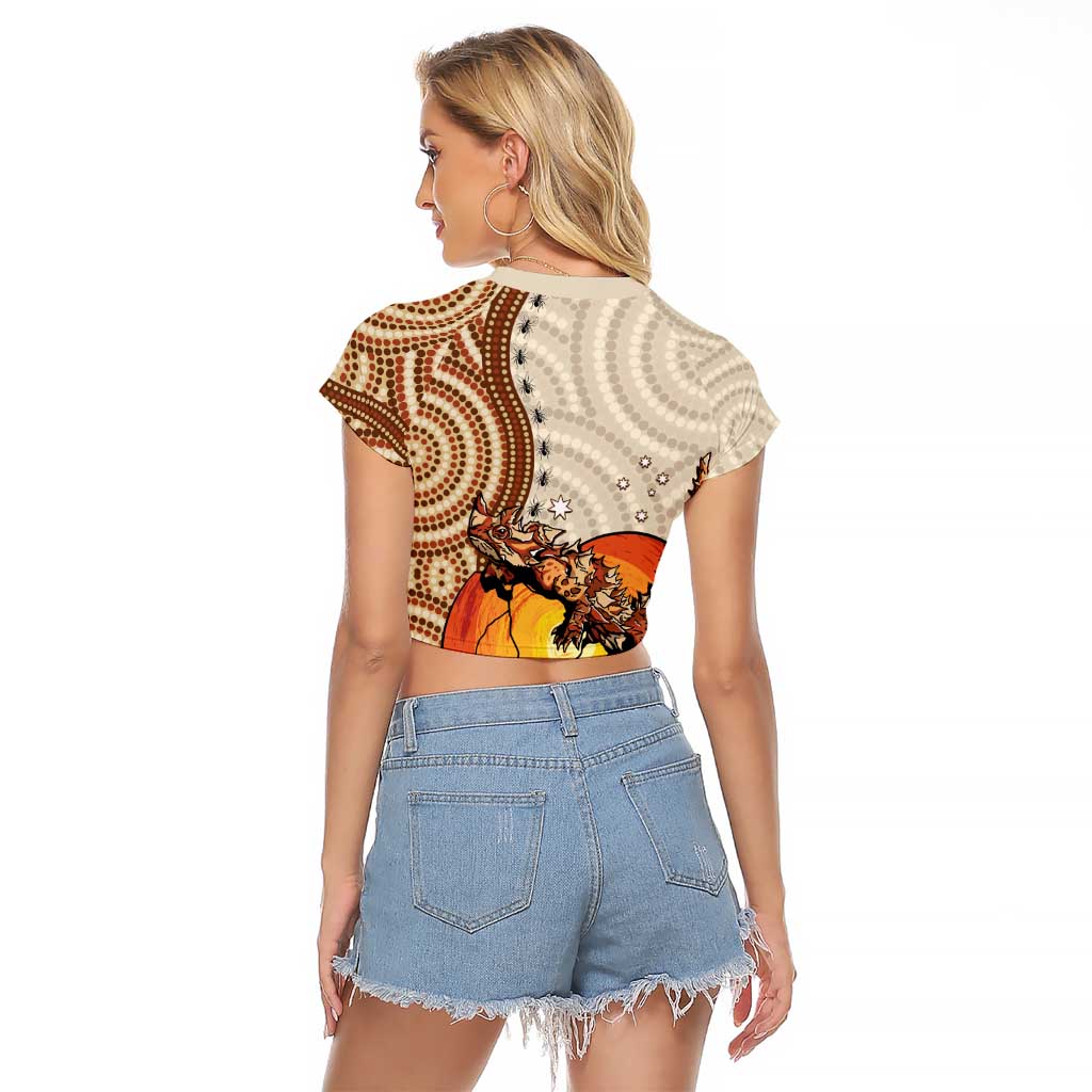 Thorny Devil Australia Raglan Cropped T Shirt Baby Moloch Horridus With Ants - Aboriginal Art