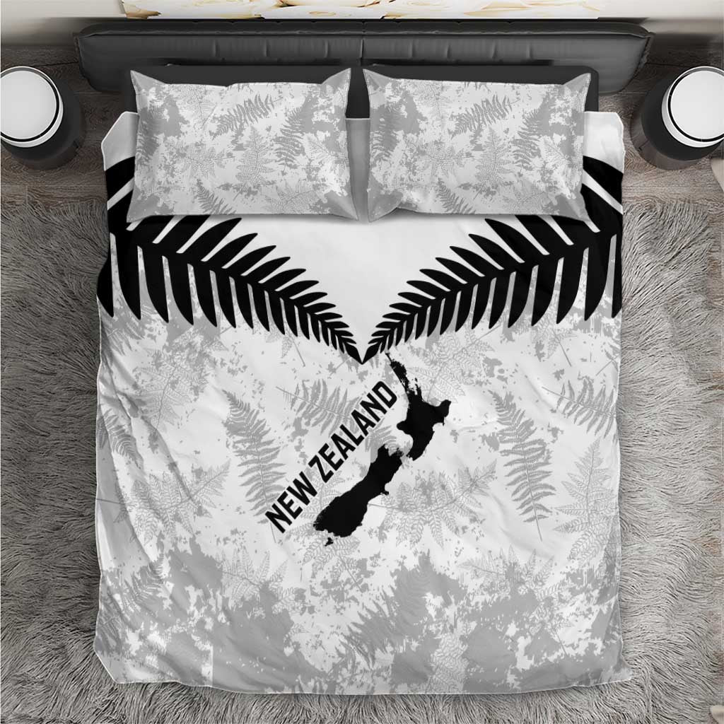 Custom New Zealand Silver Fern Football Bedding Set Go Aotearoa Grunge White - Aussie Hoodie