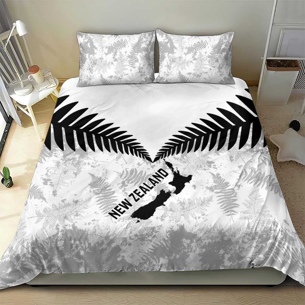 Custom New Zealand Silver Fern Football Bedding Set Go Aotearoa Grunge White - Aussie Hoodie