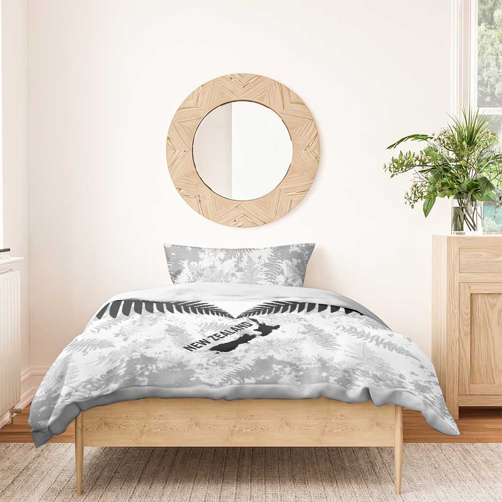 Custom New Zealand Silver Fern Football Bedding Set Go Aotearoa Grunge White - Aussie Hoodie