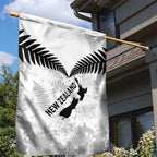 Custom New Zealand Silver Fern Football Garden Flag Go Aotearoa Grunge White - Aussie Hoodie